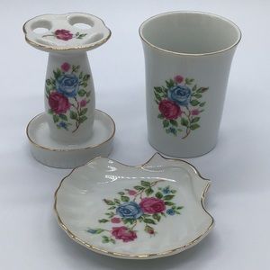 Vintage Porcelain Bathroom Set